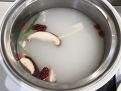 -百品聚旋转火锅(万德庄店)