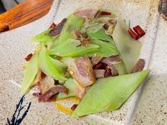 -滇香肴·云南菜蒸汽石锅鱼(云南北路店)