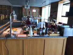 自助取餐区-非常时髦餐厅VUE Restaurant(外滩茂悦大酒店)
