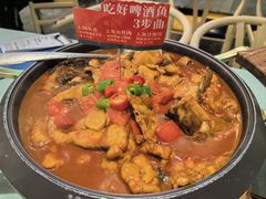 招牌啤酒弄水骨（小锅）-大师傅金奖啤酒鱼(西街口总店)