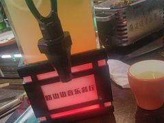 -路边边.炒菜烧烤.音乐餐厅(良乡长虹店)