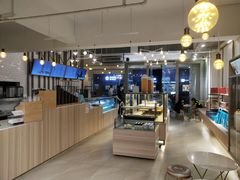 自助取餐区-顶东面包花园·生日蛋糕(世博店)