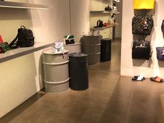 -MCM(比斯特上海购物村店)