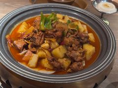 公路沙湾大盘鸡-耶里夏丽·新疆菜·28年喀什老馆(田林东路店)