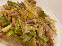 葱爆羊肉-那达慕蒙古风味酒楼