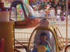 -顺德大良半月城游乐场