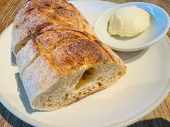 -ROAST coffee & eatery