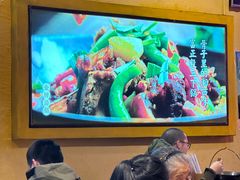 -富正毅三下锅·湘西韵味(天门山索道店)