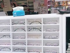 -臻美视爵眼镜·明月·依视路·蔡司折扣店(广渠门店)