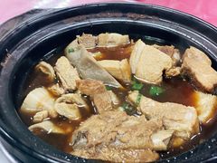 肉骨茶的湯-新峰肉骨茶