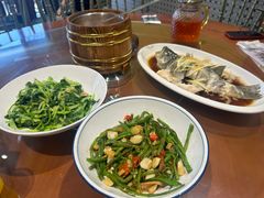 -黄泥岗·地道湖北菜(奥特莱斯店)