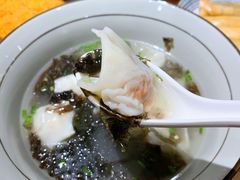 蟹籽虾仁鲜肉馄饨-南小蟹手工點心(三里屯店)