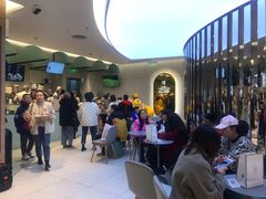 -奈雪的茶(亨特国际广场店)