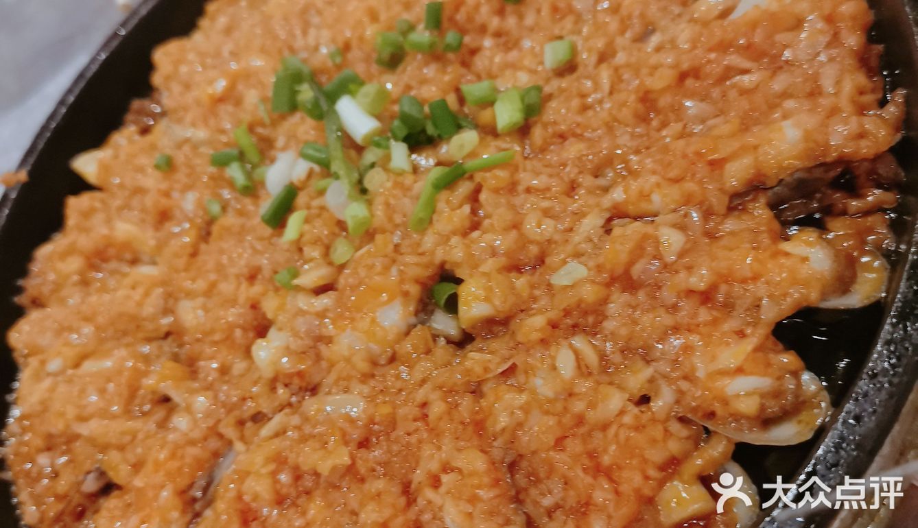 吃了好几次的暴牙烧烤，除了味精重，其他没毛病。