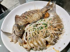 -梓檚中餐厅湖北菜小龙虾武昌鱼排骨藕汤(黄鹤楼店)