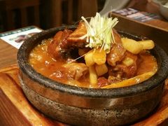 -云海肴·汽锅鸡·云南菜(天山百盛优客店)