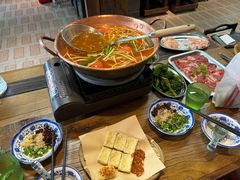 -王奋斗贵州酸汤牛肉火锅