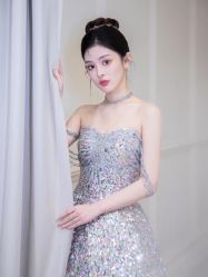 -莫小姐婚纱