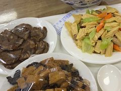红烧牛肉面-华天新川面馆(闹市口店)