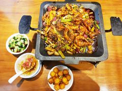 -炉小二铜锅牛蛙•川湘菜(三里屯店)