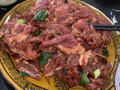 -黄利砖万峰林布依特色酸笋牛肉馆