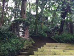-峨眉山报国寺