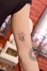-越域刺青