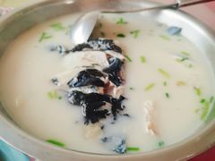 -美顺香食府鱼头老店(雪野湖店)