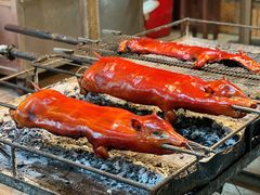 -四更周店烤乳猪