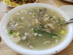 羊杂汤-一头牛馅饼店总店(卫工街店)