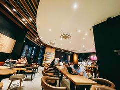 大堂-星巴克臻选(莘庄仲盛店)
