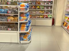 -赵一鸣零食(西南文锋东路店)