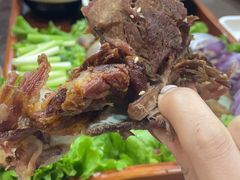 烤羊腿-喜悦小串海鲜烧烤大排档(高新万达店)