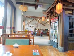-唐师傅湘西名菜馆(武陵路店)