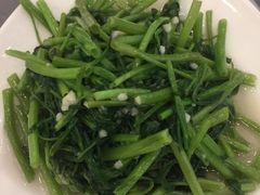 蒜泥空心菜-侬佳蒸菜馆(听潮店)
