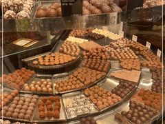 -Laderach 莱德拉(上海环贸iapm店)