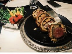 惠灵顿牛排-壳里西餐厅Coquille Seafood Bistro(蒙自路店)