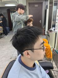 -藤野造型烫发染发