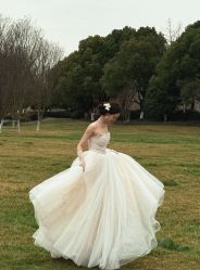 -雪中彩影婚纱摄影·微光艺术中心