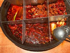 -周小明火锅(黑金冠社区店)