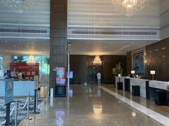 -上海虹桥西郊假日酒店