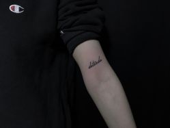 -木子·纹身店TATTOO穿孔·洗纹身