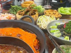 -赵美丽·重庆社区火锅·直营店(火车东站·中豪国际店)