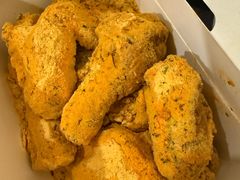 -BHC炸鸡(明洞总店)