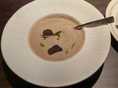 黑松露奶油蘑菇汤-庐灶江南·江南菜·四合院Bistro(东直门雍和宫·原华侨宾馆店)