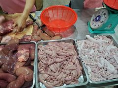 -标记美食新鲜猪杂(兴南大道店)