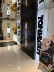 -TONI&GUY