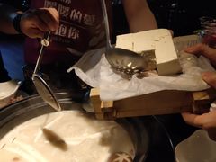 -捞王锅物料理(凯旋路店)