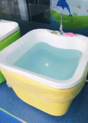 -海豚湾婴儿游泳(塘沽店)