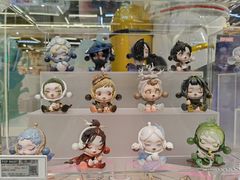 -泡泡玛特POPMART(侨福芳草地店)